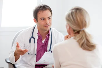 женщина на приеме у врача